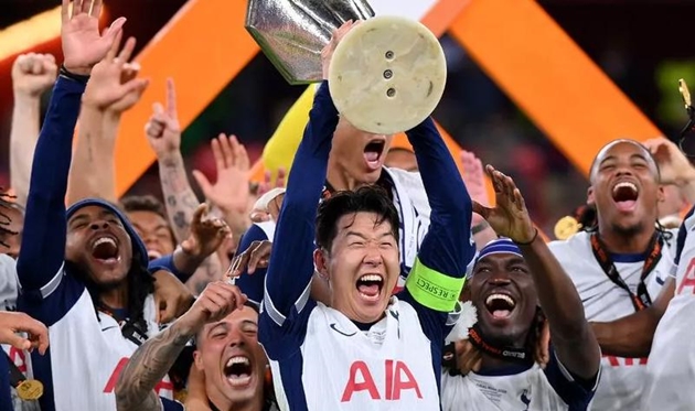 UEFA chính thức xin lỗi vì thiếu huy chương cho Tottenham sau chiến thắng Europa League
