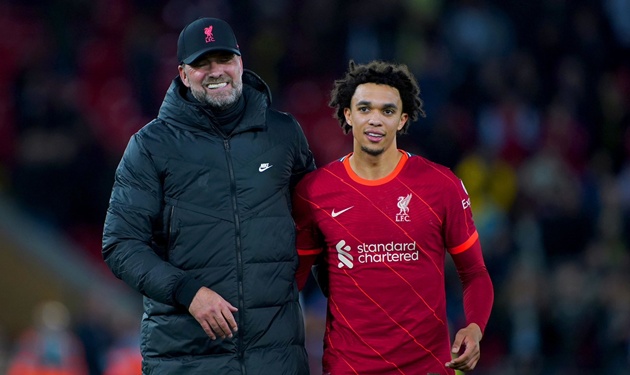 Klopp lên tiếng bảo vệ Alexander-Arnold trước làn sóng chỉ trích từ CĐV Liverpool