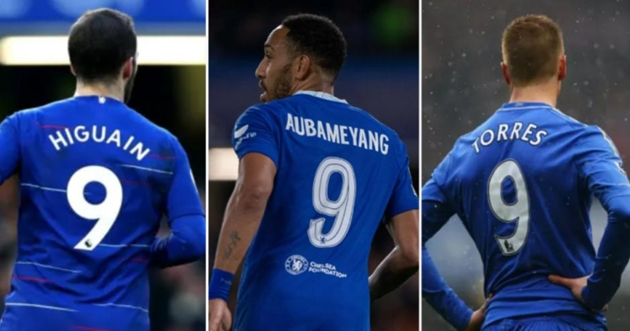 Lời nguyền áo số 9 Chelsea và thử thách khổng lồ cho Liam Delap