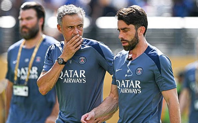 PSG đối mặt khủng hoảng phòng ngự sau thất bại trước Chelsea, cần trung vệ đẳng cấp ngay lập tức